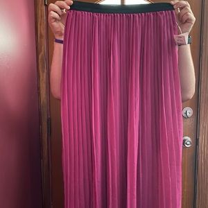 NWT FTF  Chiffon Maxi Skirt Elastic Waist size 1